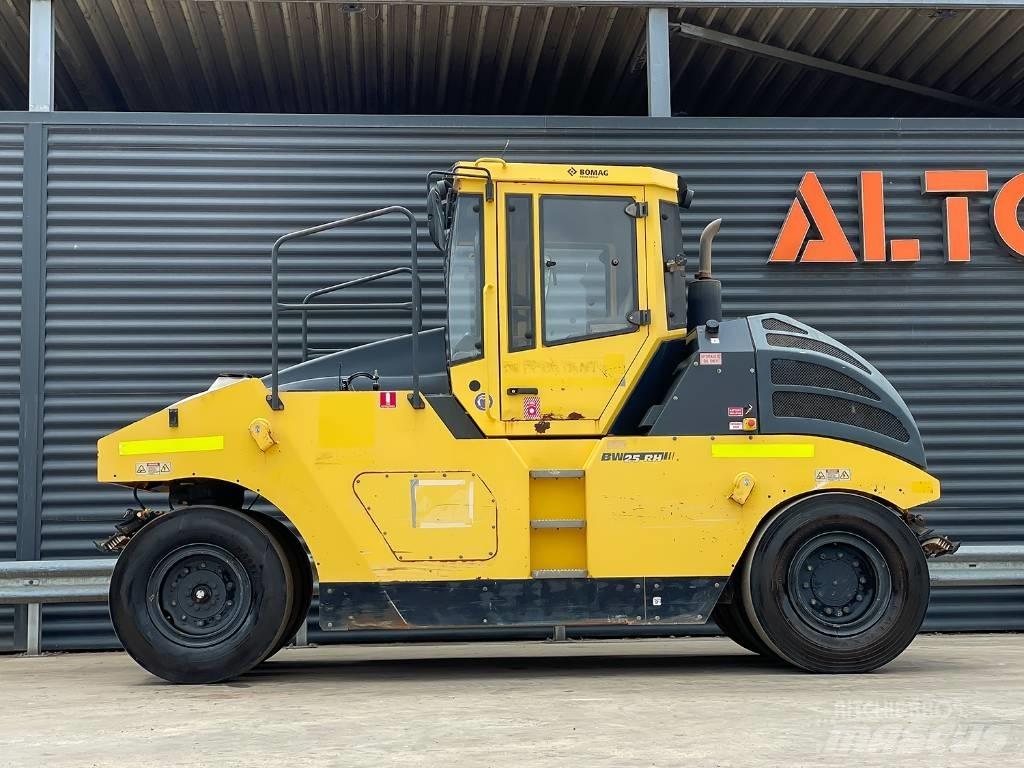 Bomag BW 25 RH مداحل ذات إطارات هوائية