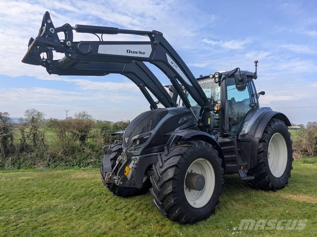 Valtra T 254 الجرارات