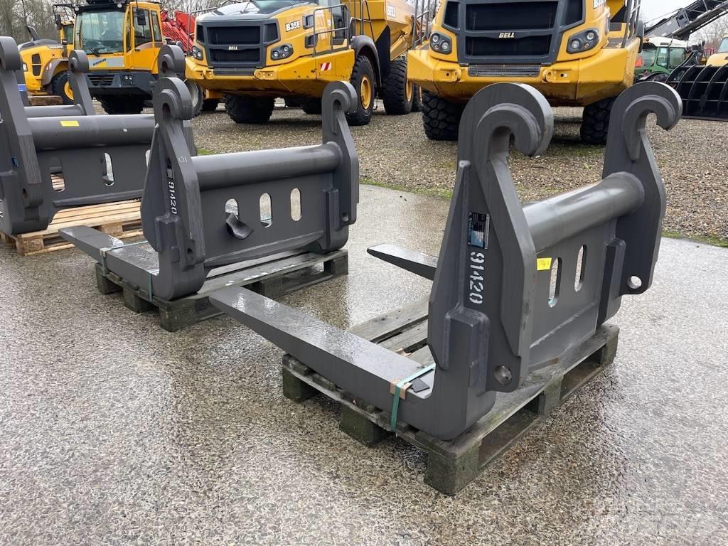 Volvo L 120 H شوكات