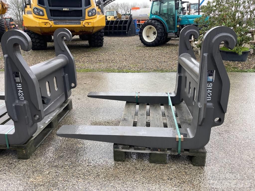 Volvo L 120 H شوكات
