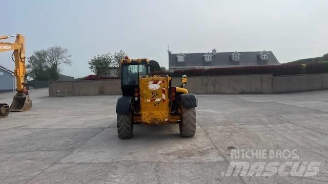 JCB 537-135 مناولات متداخلة