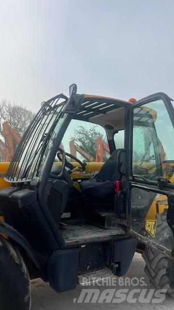 JCB 537-135 مناولات متداخلة