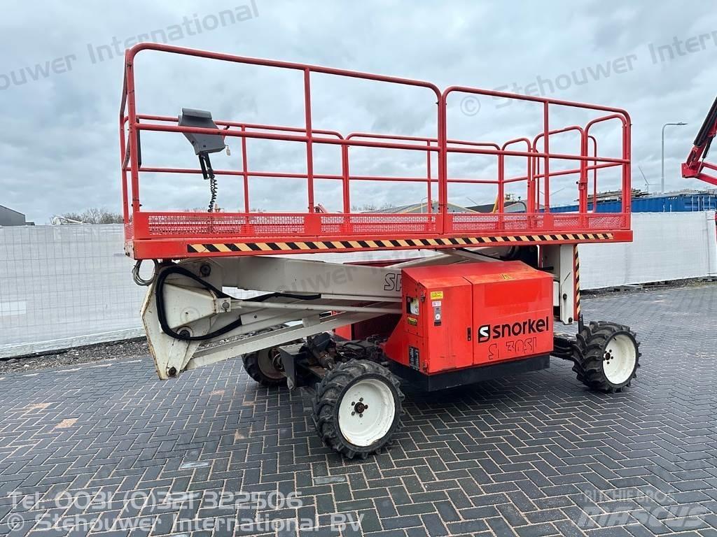 Snorkel SL30 SL رافعات مقصية الشكل