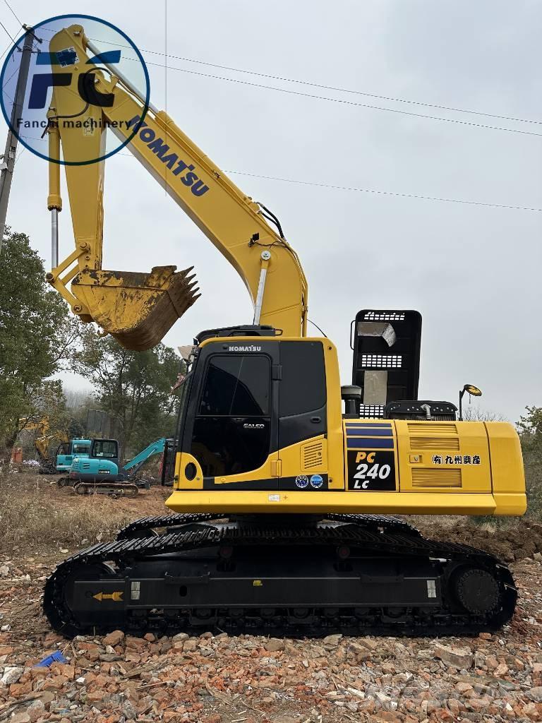 Komatsu 240 حفارات زحافة