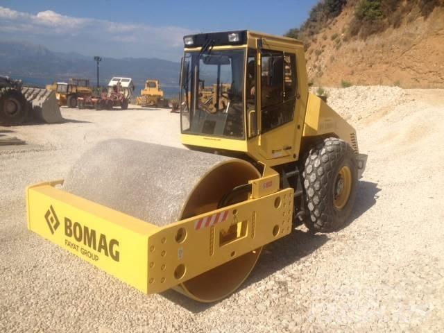 Bomag BW 219 D مداحل أحادية الأسطوانة