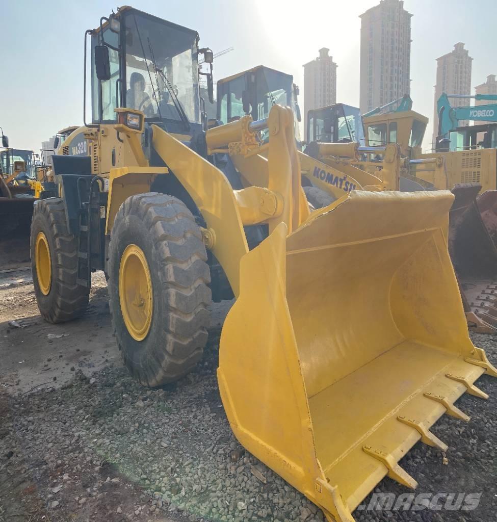 Komatsu WA 320-5 لوادر بعجل