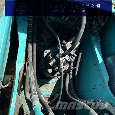 Kobelco SK 200 حفارات زحافة