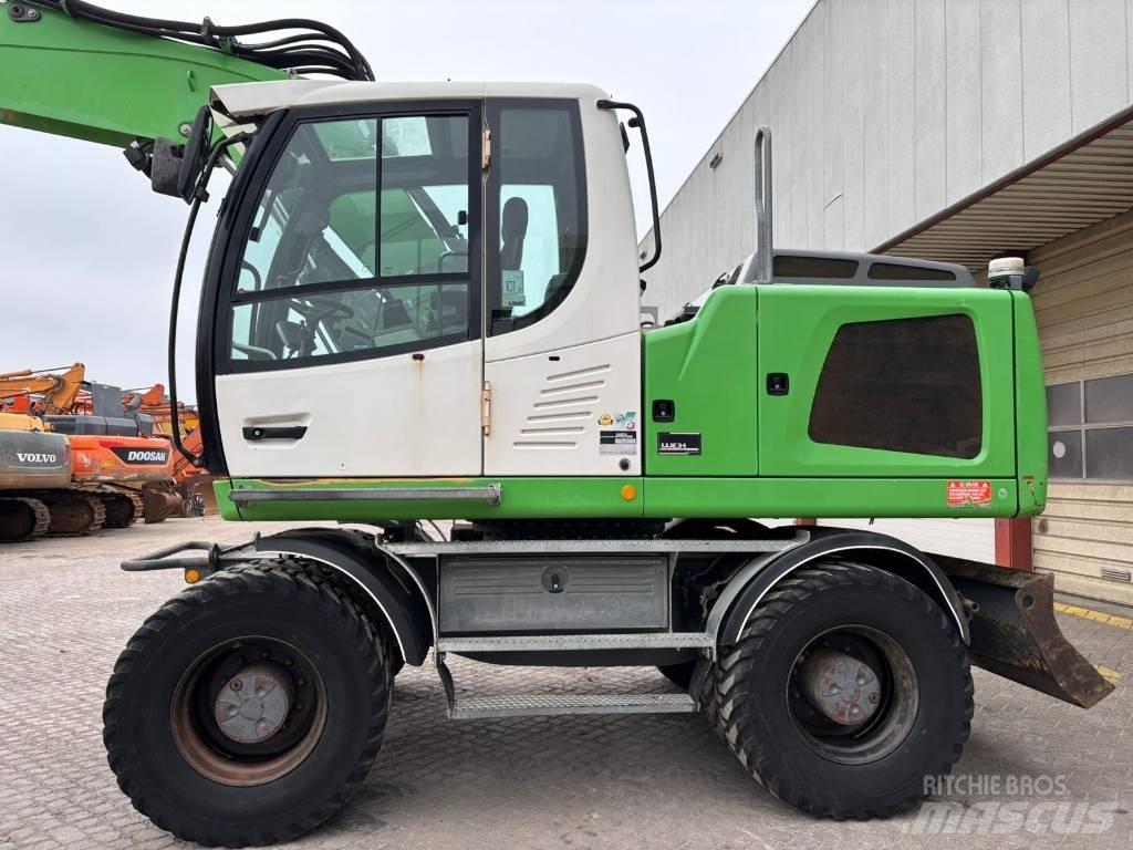 Liebherr A 918 حفارات بعجل