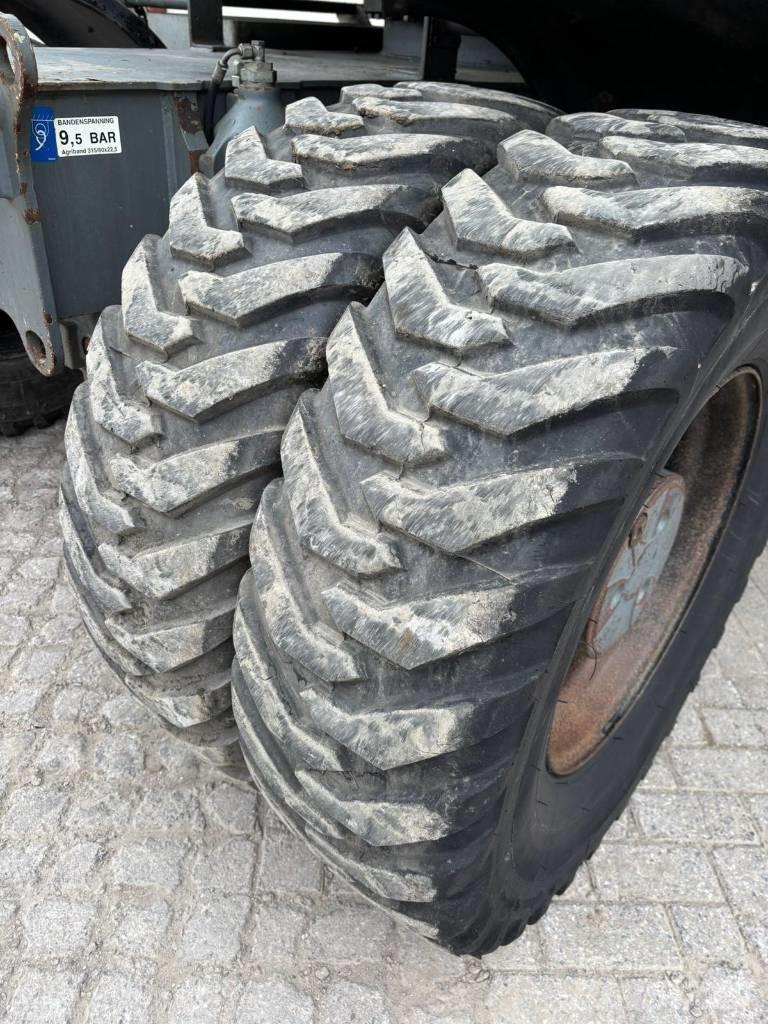 Liebherr A 918 حفارات بعجل