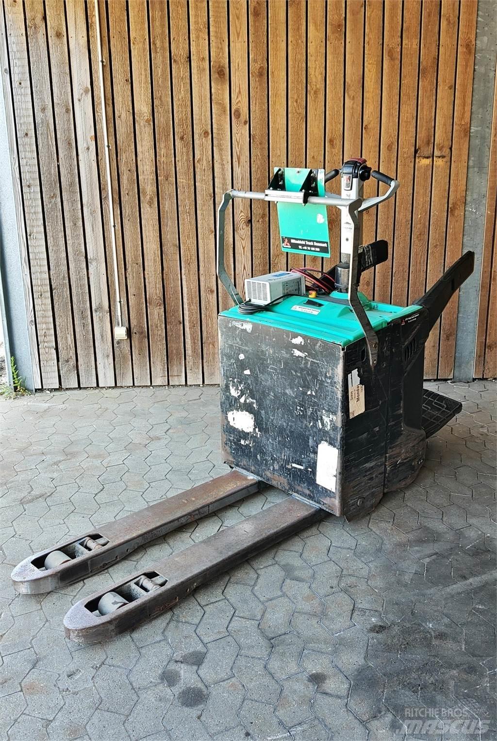 Mitsubishi PBV20N2 شاحنات ذات رافعات شوكية - أخرى