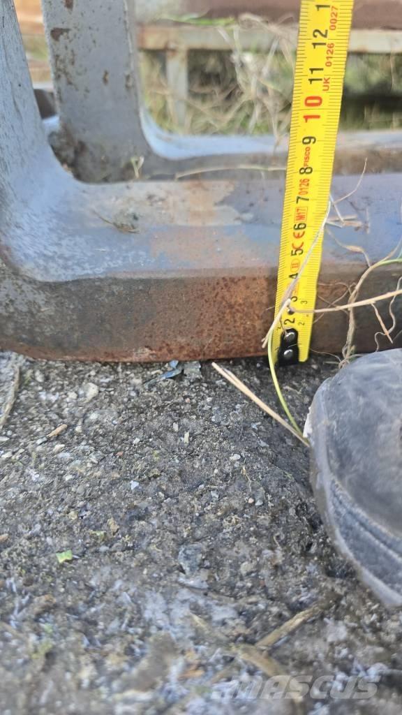  Pallgafflar 980kr لوادر بعجل