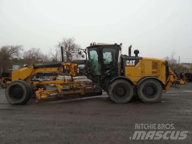 CAT 140 M 2 AWD معدات تمهيد الطرق