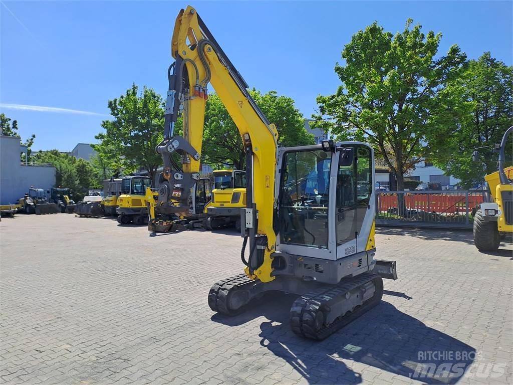 Wacker Neuson ET42 حفارات زحافة