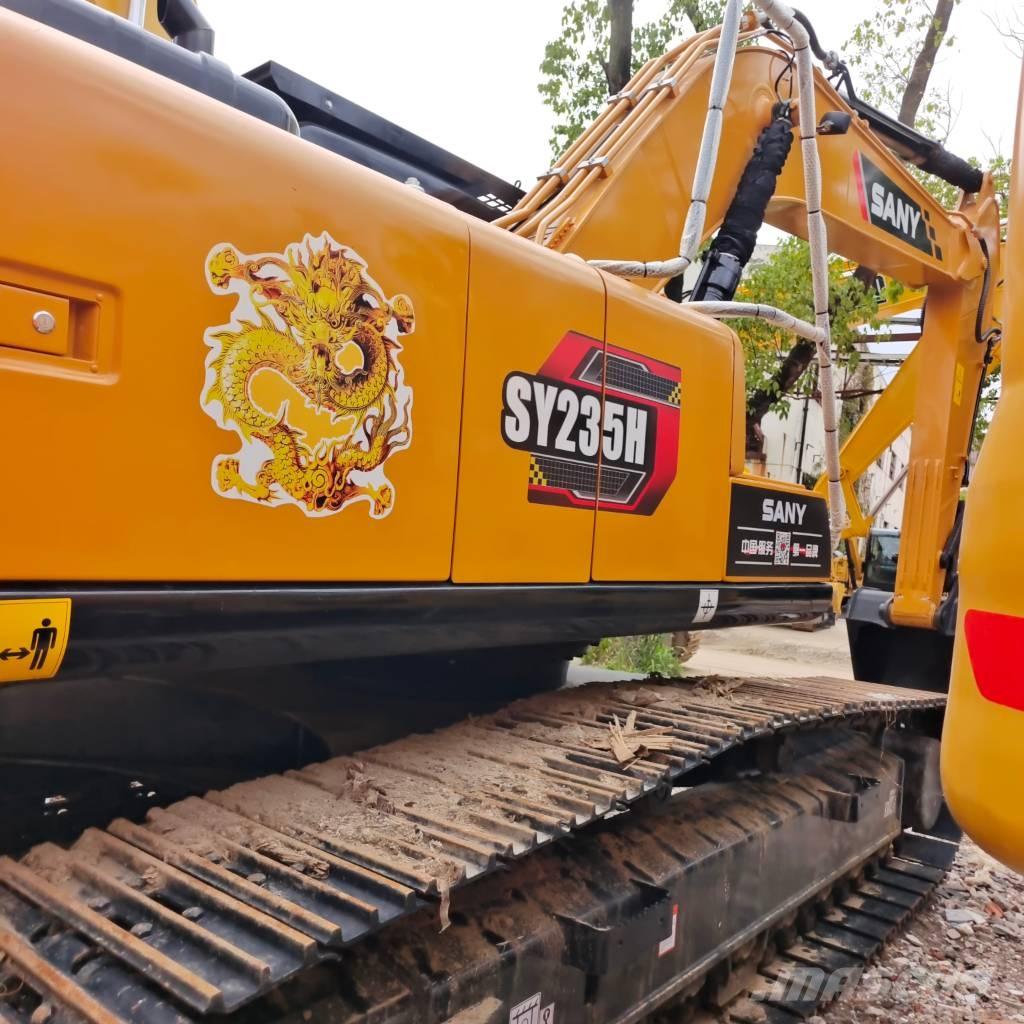 Sany SY 235 H حفارات زحافة