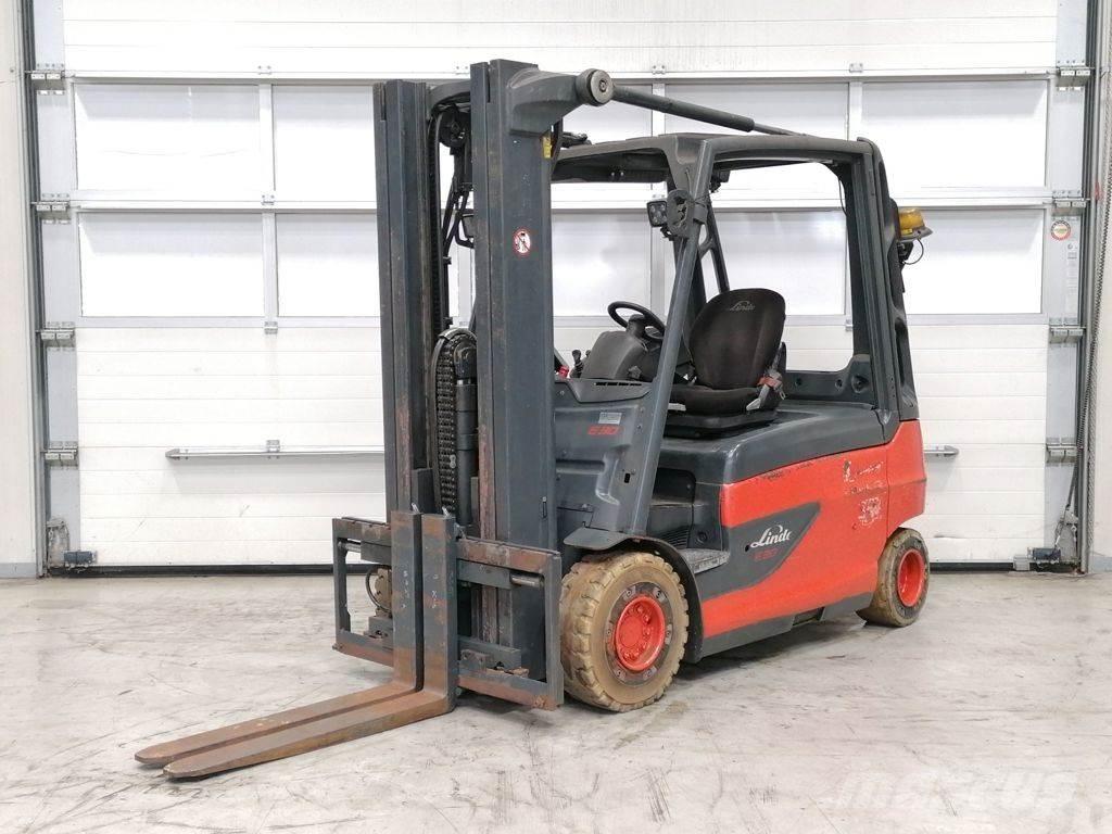 Linde E30L-01 شاحنات ذات رافعات شوكية تعمل بالكهرباء