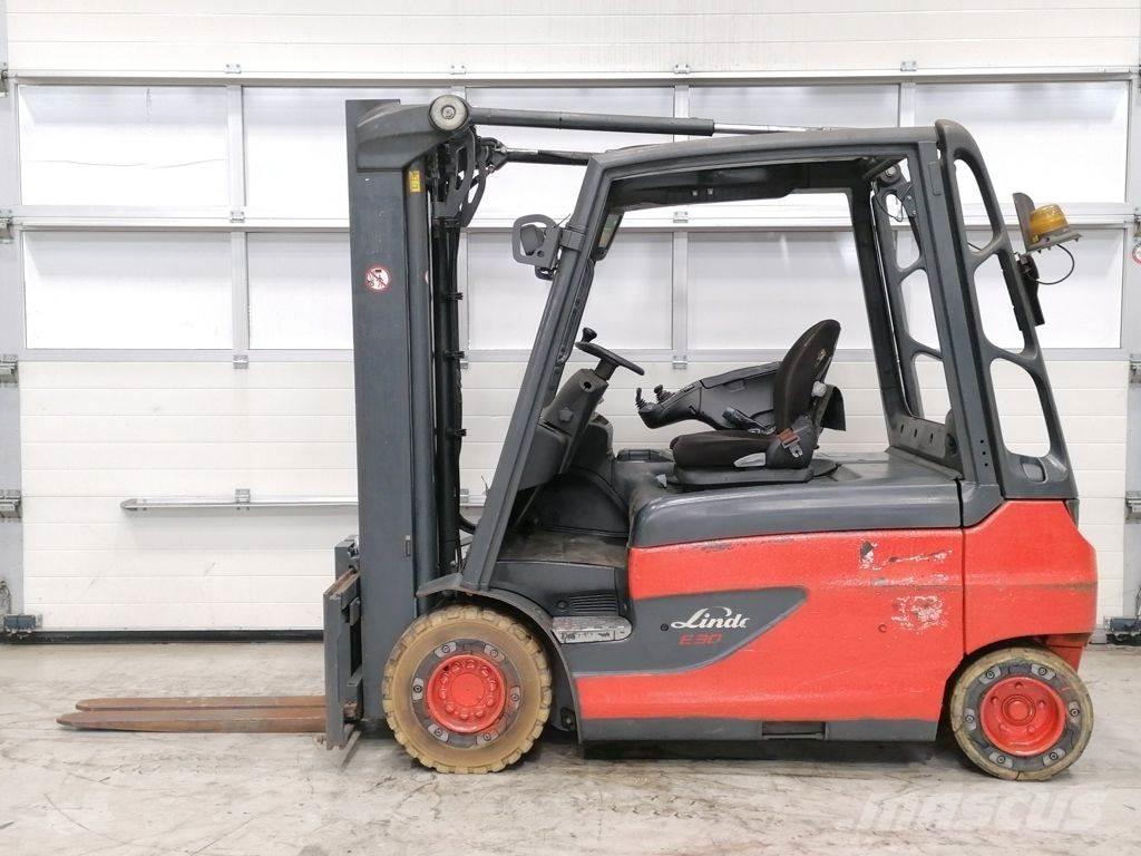 Linde E30L-01 شاحنات ذات رافعات شوكية تعمل بالكهرباء