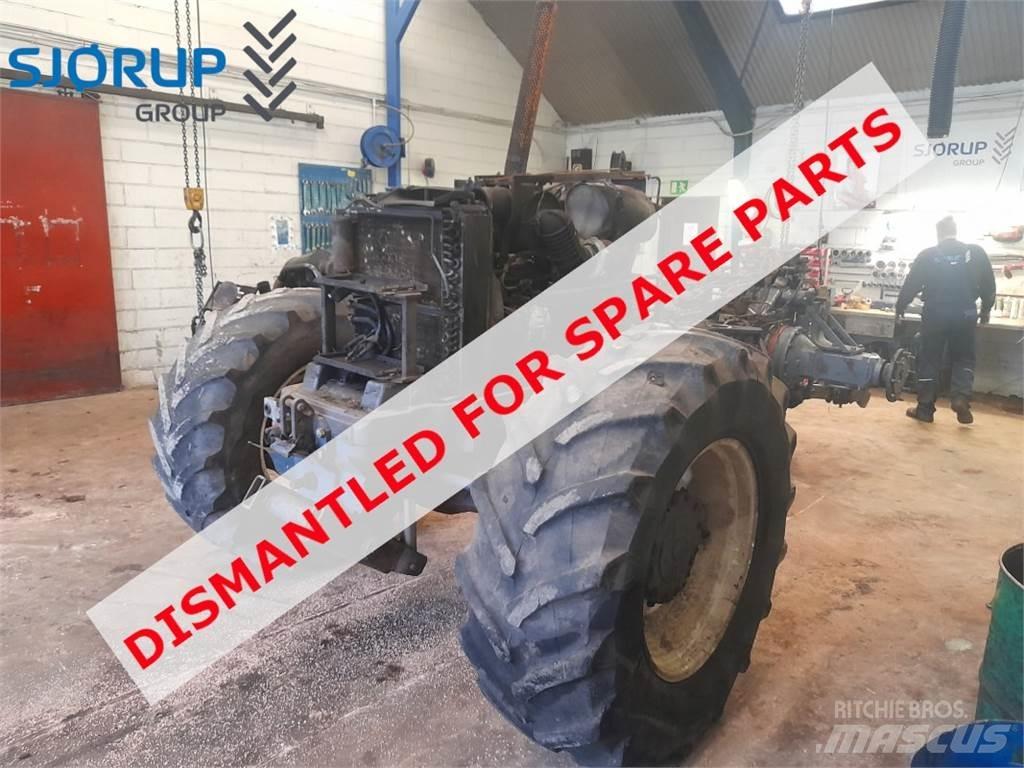 New Holland 8360 الجرارات