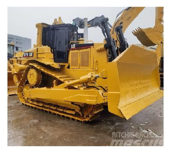 CAT D7R بلدوزرات مجنزرة