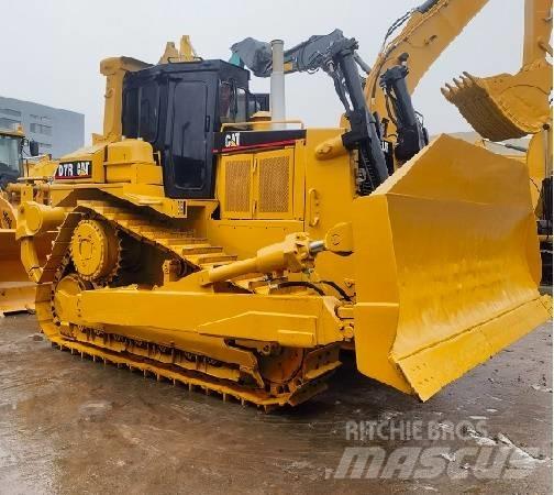 CAT D7R بلدوزرات مجنزرة