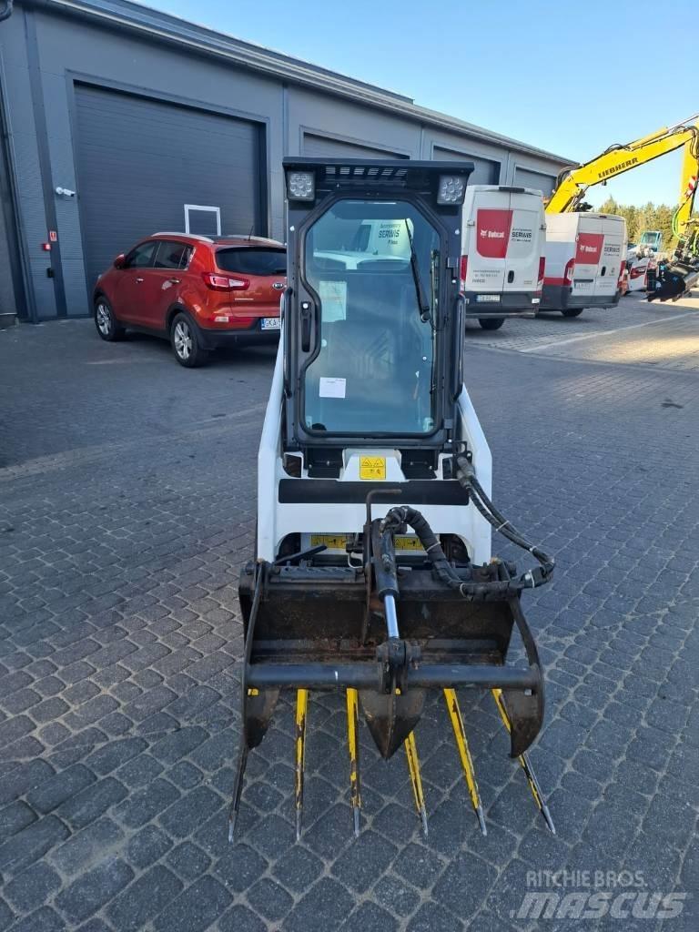 Bobcat S 70 لوادر انزلاقية التوجيه