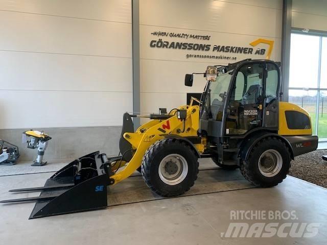 Wacker Neuson WL52 لوادر بعجل