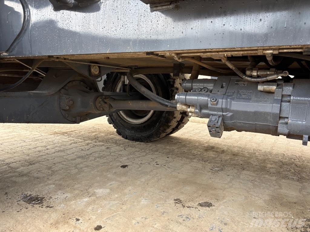 Fuchs MHL 350 F مناولات المخلفات / مناولات صناعية