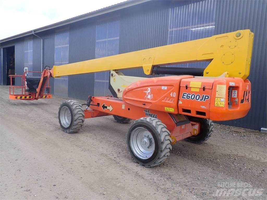 JLG E600JP رافعات سلة مفصلية