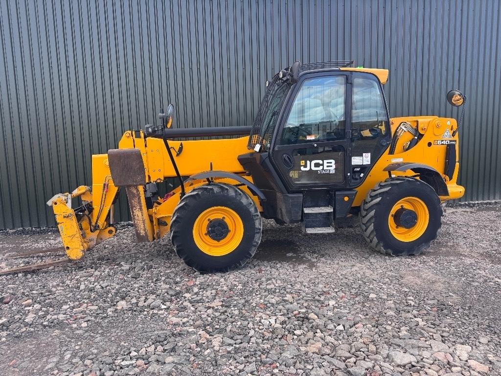 JCB 540-170 مناولات متداخلة