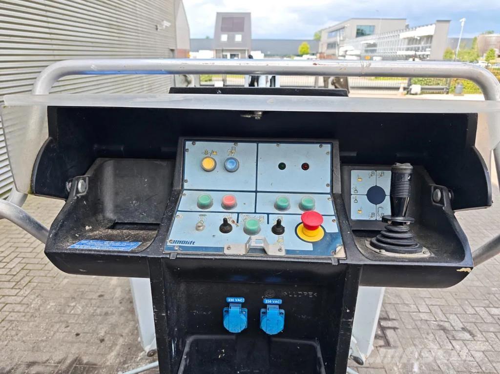 Dino 135T المنصات الهوائية المثبتة على مقطورة