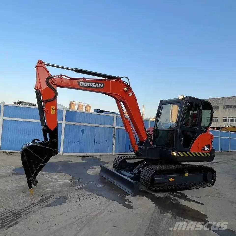 Doosan DX60-9C حفارات صغيرة أقل من 7 طن (حفارات صغيرة)