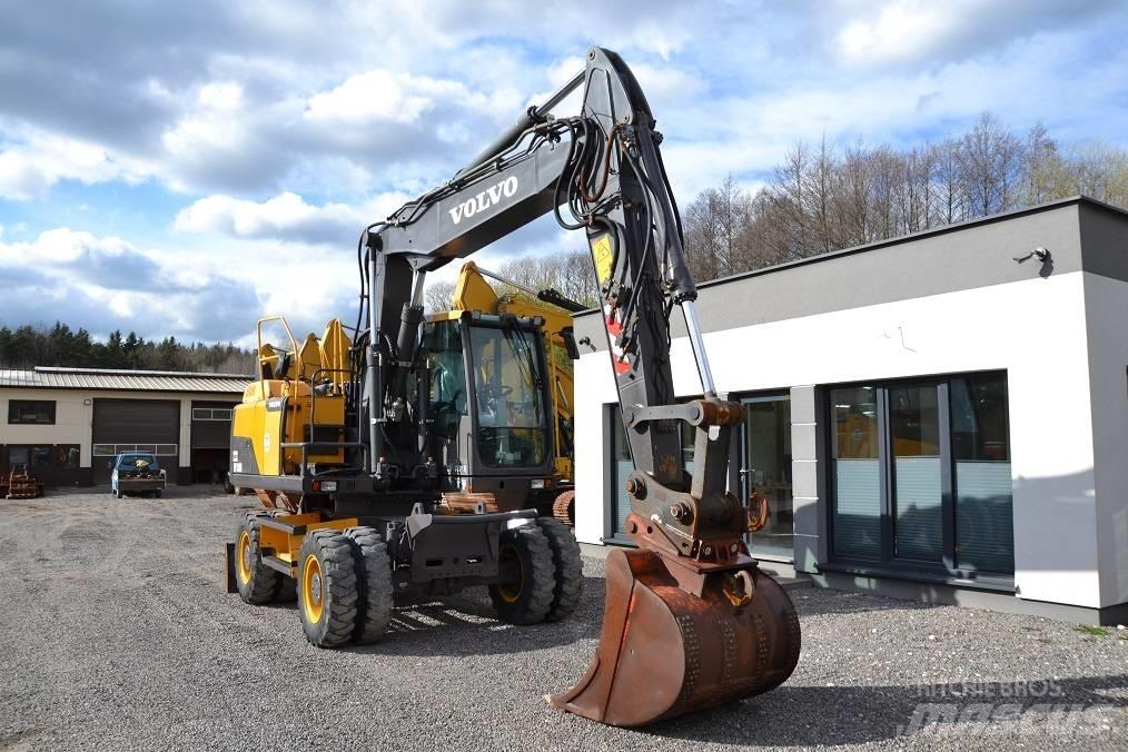 Volvo EW 160 D حفارات بعجل