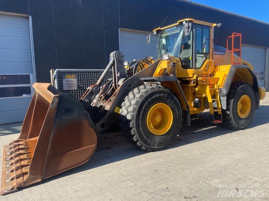 Volvo L150H لوادر بعجل