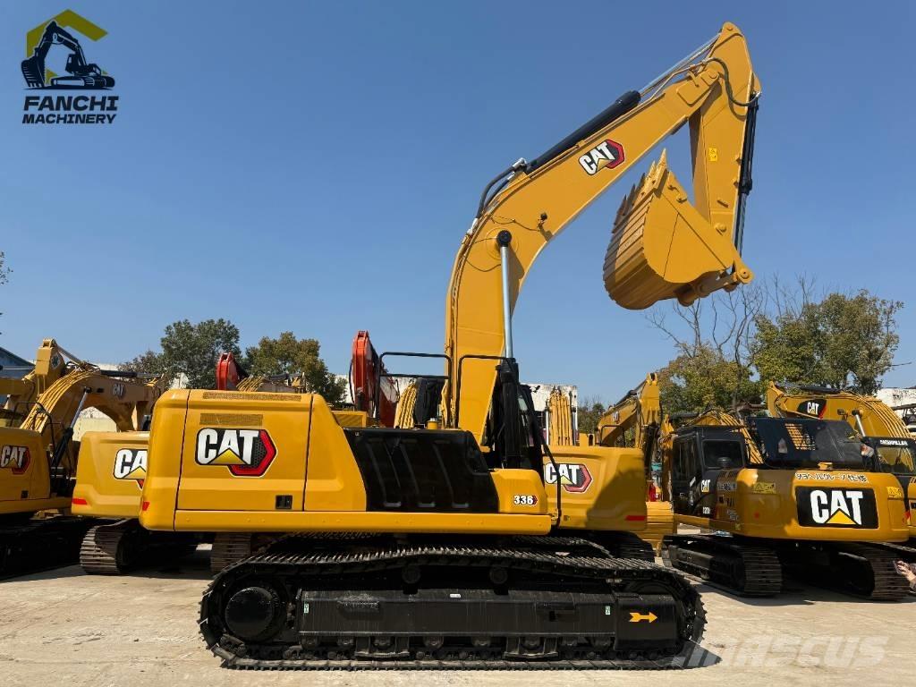 CAT 336 حفارات زحافة