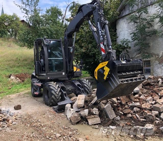 MB Crusher L 160 S2 مطارق / كسارات