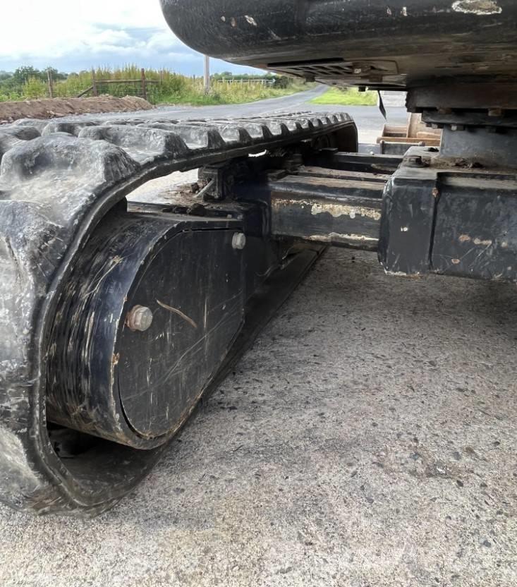 Kato HD17VXE حفارات صغيرة أقل من 7 طن (حفارات صغيرة)