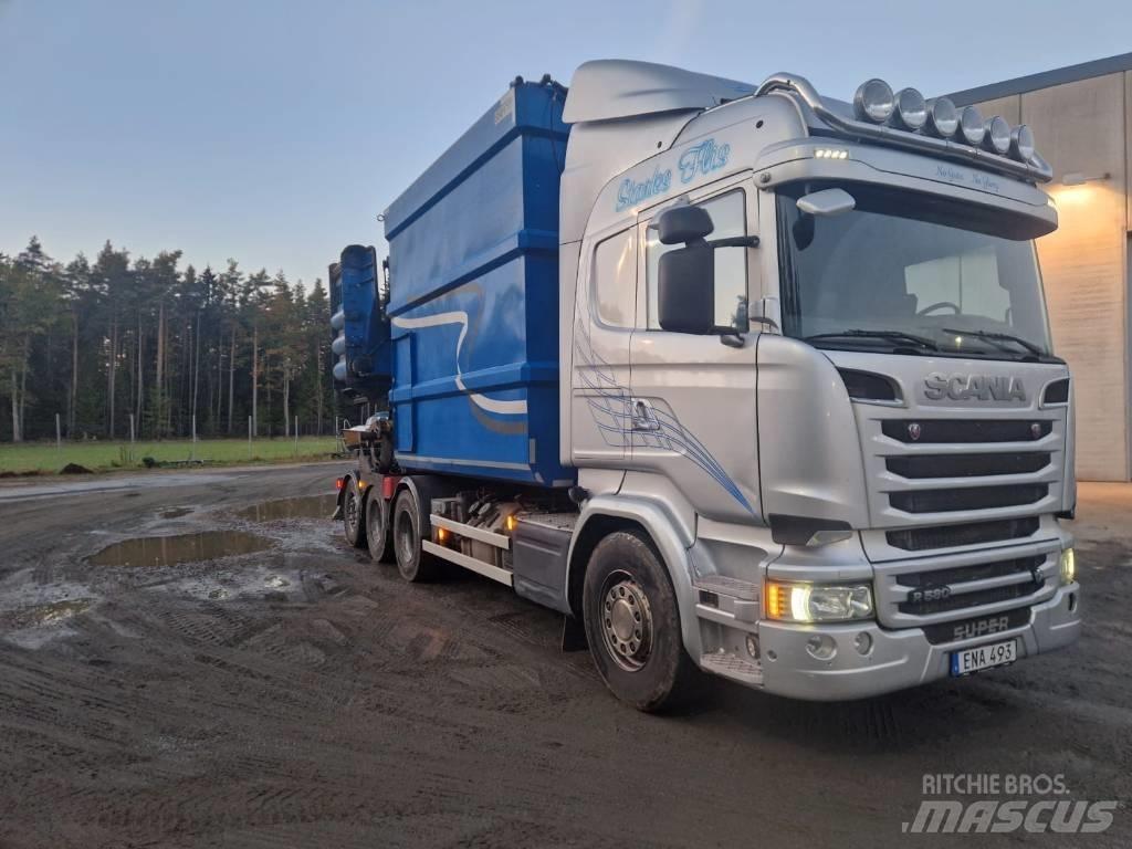 Scania R 580 LB ماكينات تقطيع أخشاب الحراجة