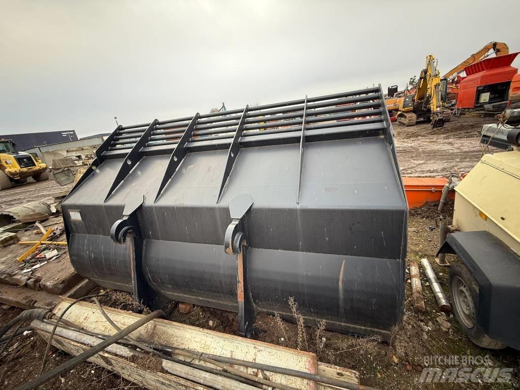 Doosan DL 420-7 دلاء