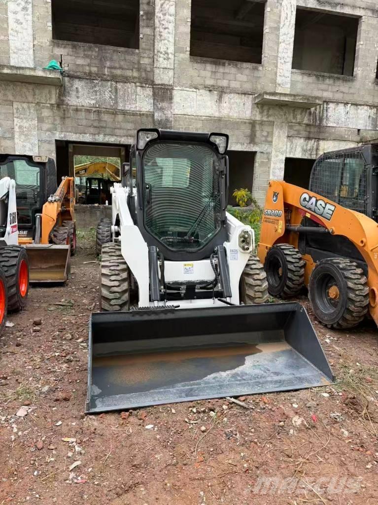 Bobcat S550 لوادر انزلاقية التوجيه