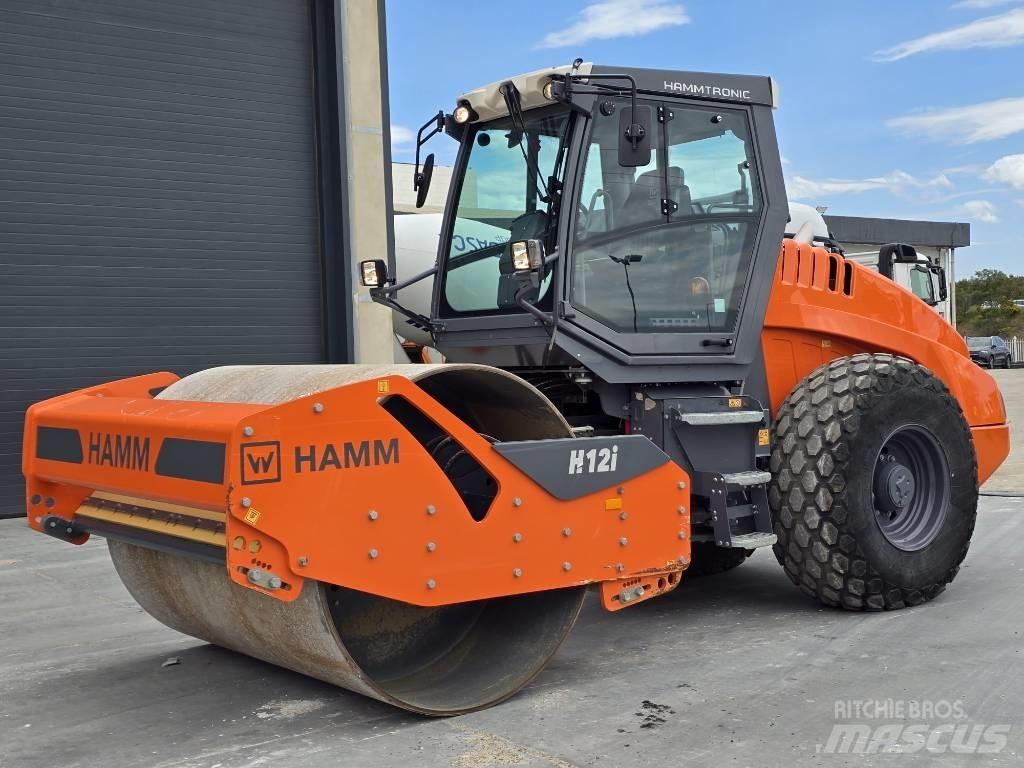 Hamm HD 120 i مداحل مزدوجة