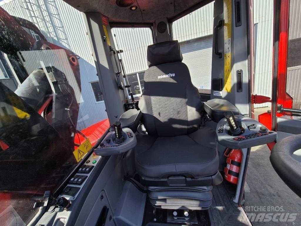 Komatsu 931 XC حصادات