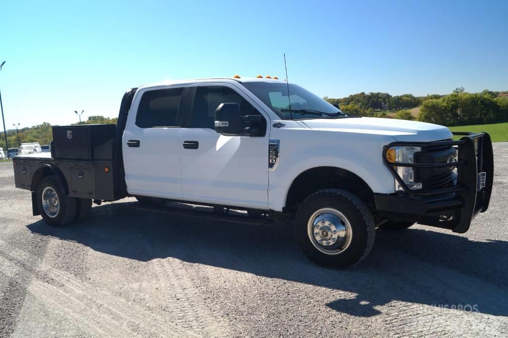 Ford F 350 XL SD شاحنات مسطحة/مفصلية الجوانب