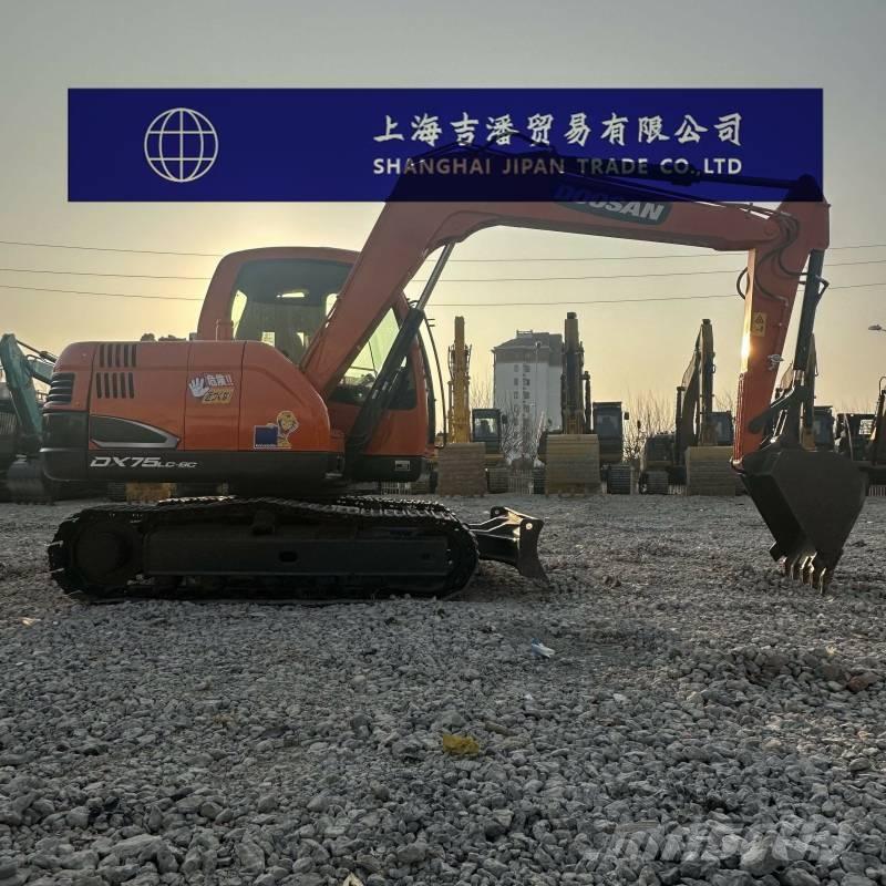 Doosan DX 75 حفارات وسط 7 طن - 12 طن