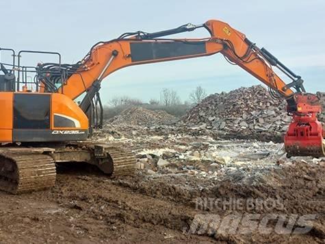 Doosan DX 235 LCR-5 حفارات زحافة