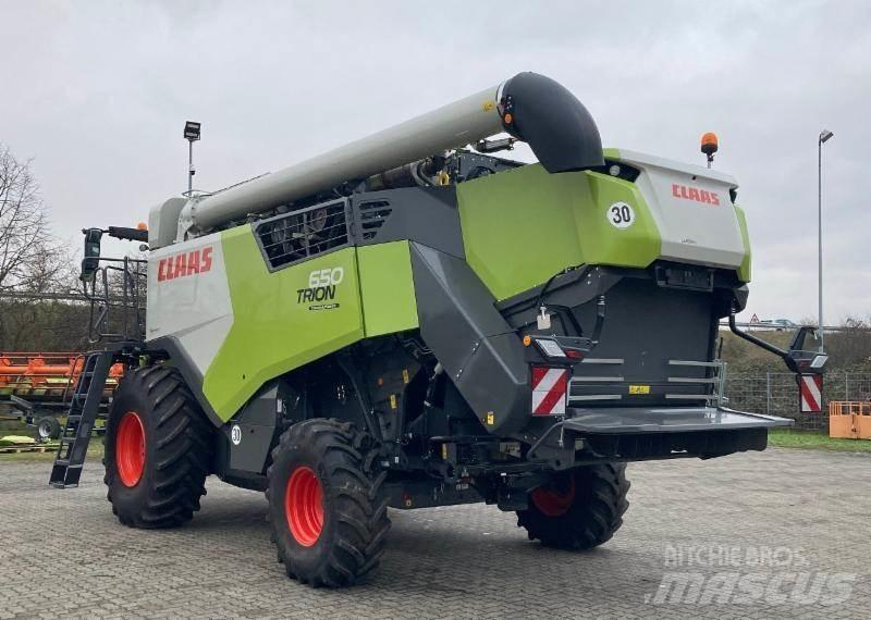 CLAAS TRION 650 حصادات