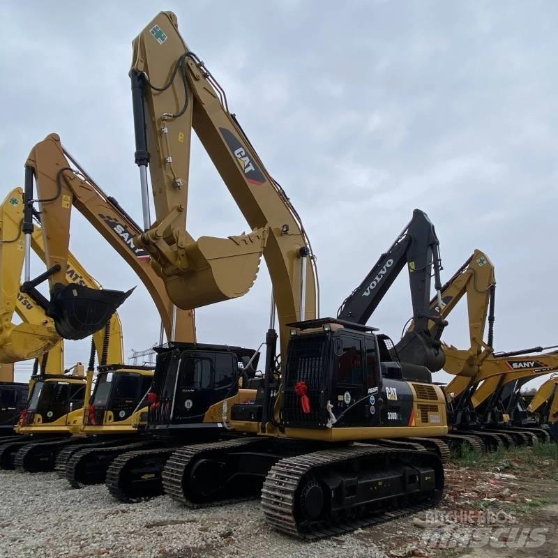 CAT 330 D حفارات زحافة
