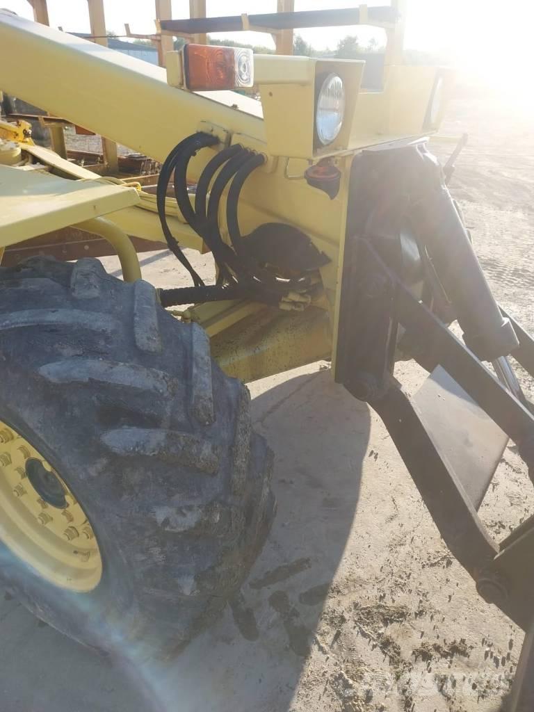 O&K F106 معدات تمهيد الطرق