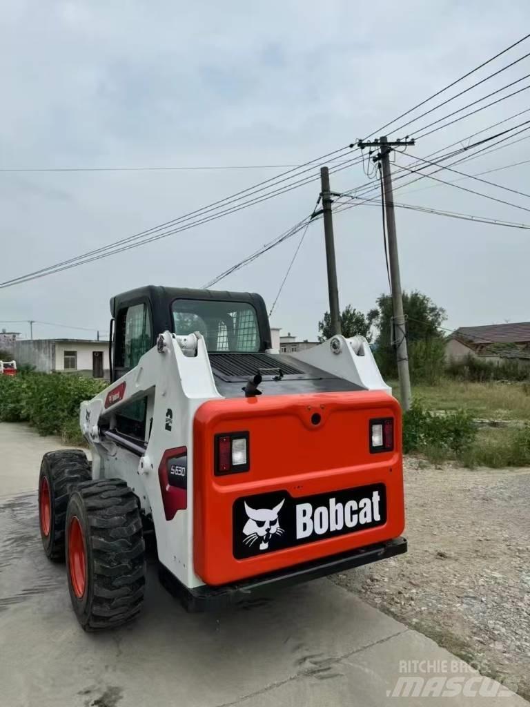 Bobcat S 630 لوادر انزلاقية التوجيه