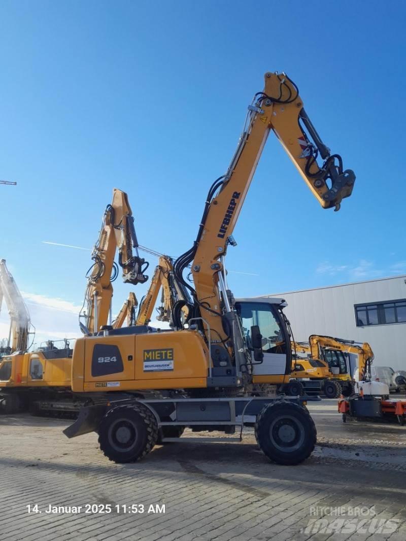 Liebherr A924 حفارات بعجل