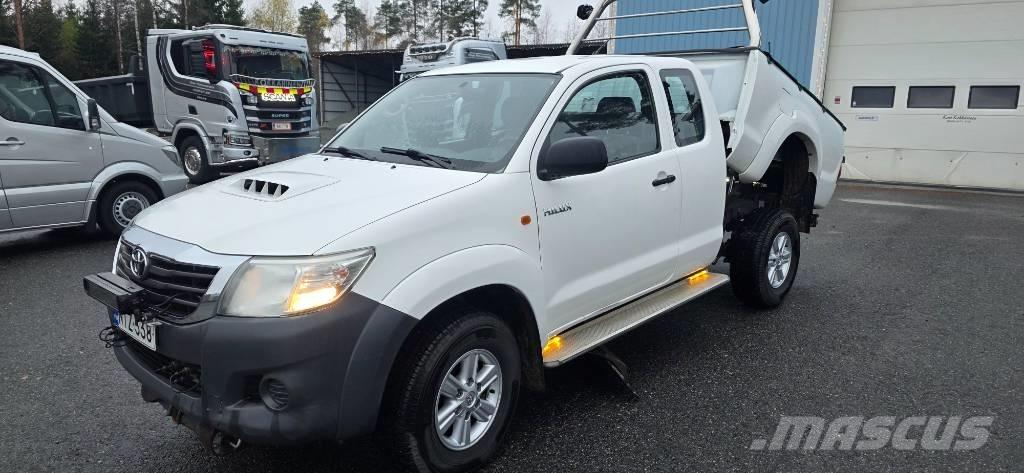Toyota Hilux شاحنات خفيفة/مفصلية الجوانب