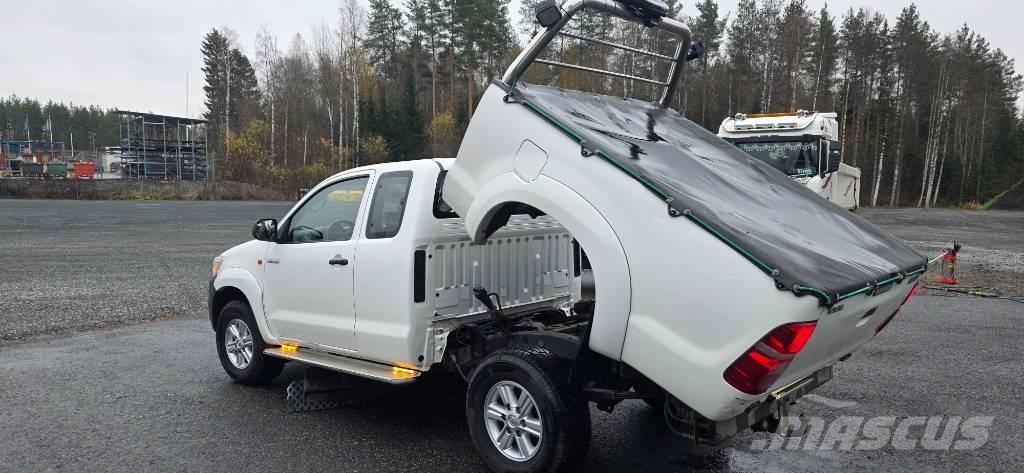 Toyota Hilux شاحنات خفيفة/مفصلية الجوانب